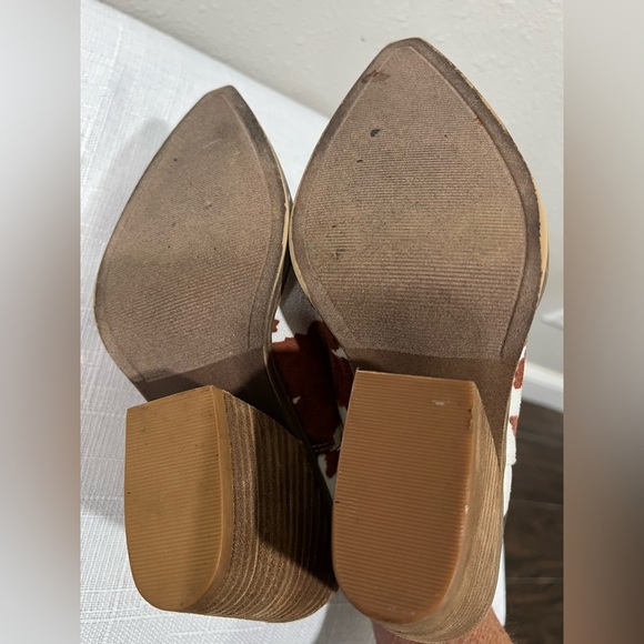 Barn Babe Brown & White Cow Print Ankle Boots With Stacked Leather Heel, Size 6 - Picture 6 of 6